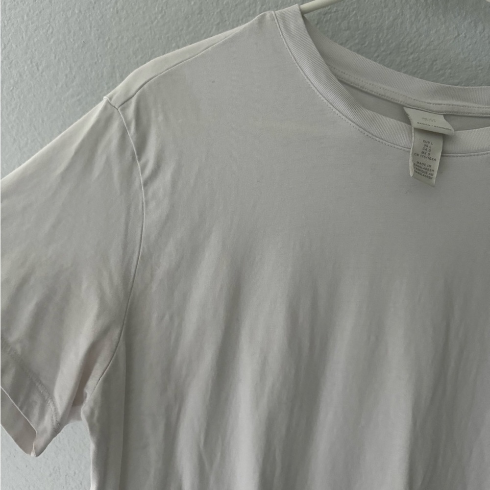 White basic T - Picture 3 of 3